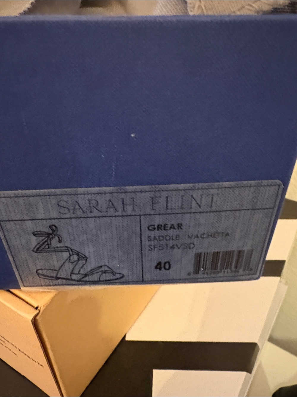 Sarah flints - Picture 3 of 3
